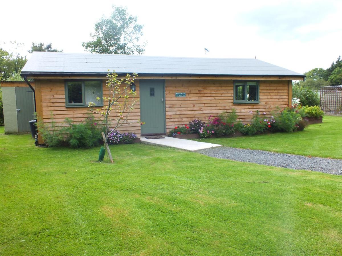 The Potting Shed And The Garden Shed Self Catering Villa Carmarthen Esterno foto